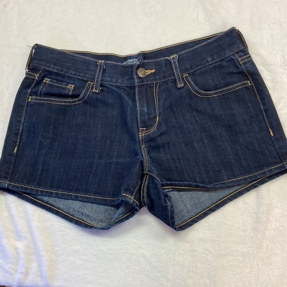 Old Navy The Diva Darkwash Jean Shorts Size 2